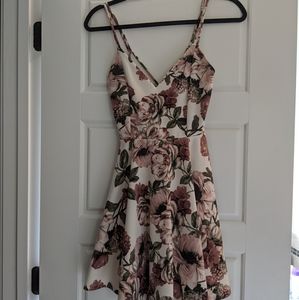 Dainty hooligan floral skater dress small